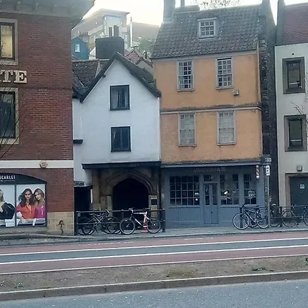 3 Bedroom Historic Xmas House City Center 公寓 布里斯托